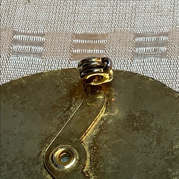 -Nice vintage porcelain red flower 🌺 brooch - Picture 9 of 12